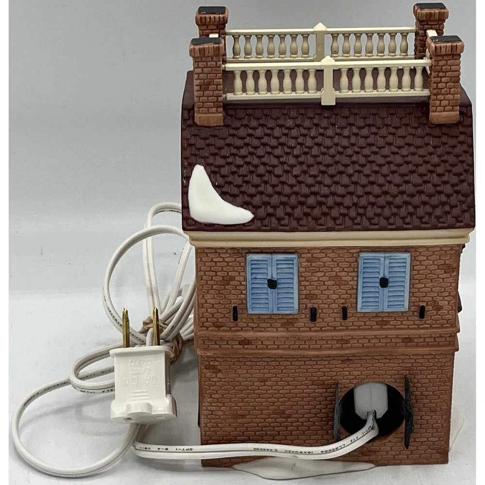 Dept 56 Disney Parks Village Series Olde World Antiques II Liberty‎ Square